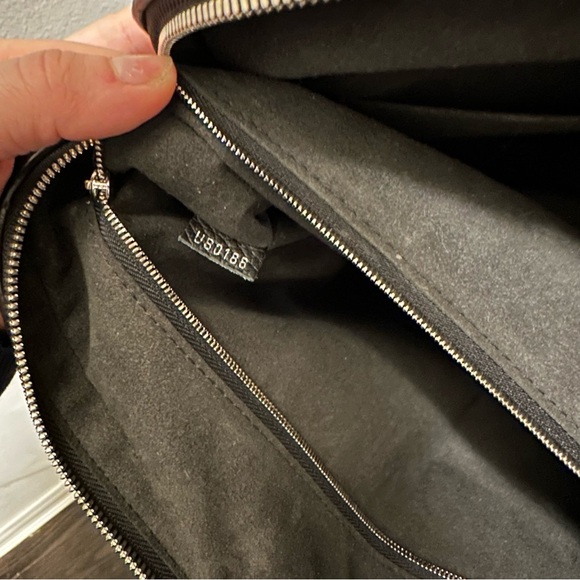 Louis Vuitton Black Taurillon Armand Briefcase MM Leather - Picture 10 of 15